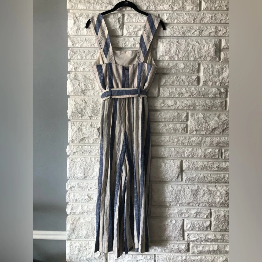 Alice + Olivia Marty Belted Striped Linen-Blend Jumpsuit - Picture 10 of 16